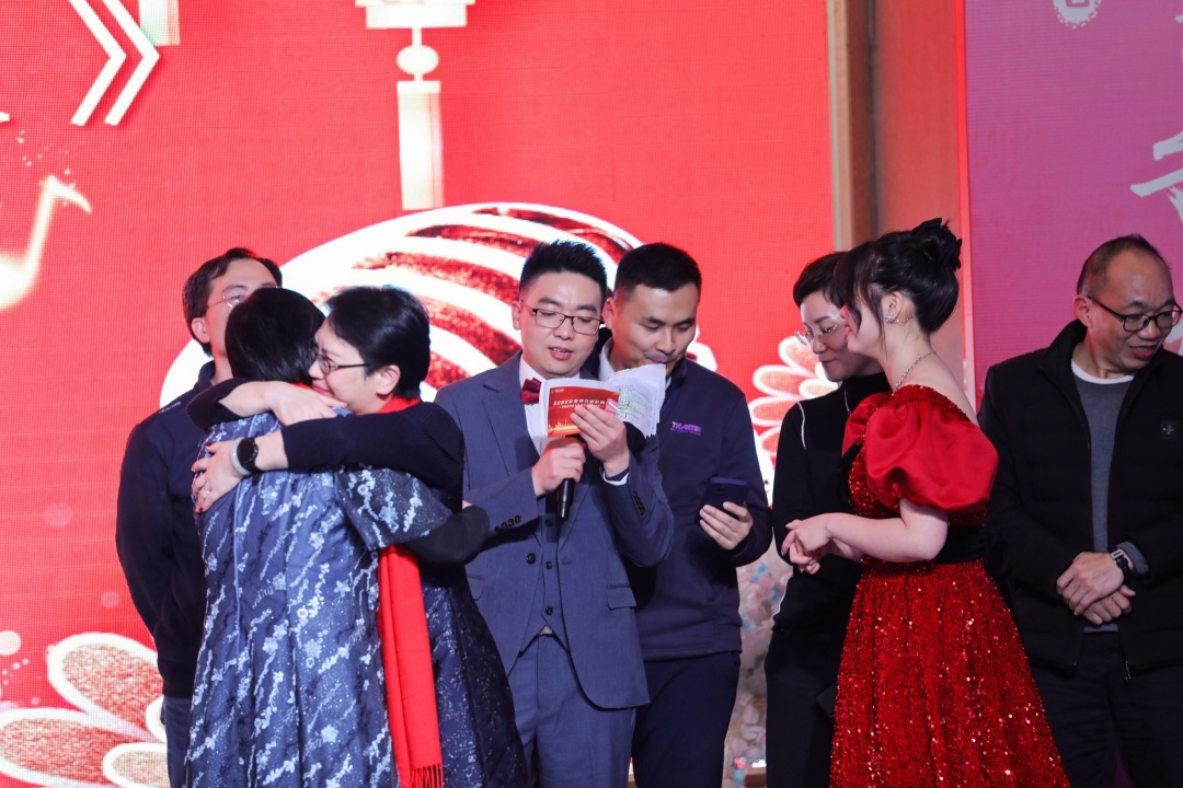 筚路蓝缕度十载，，，，，如日方升新征程|J9集团科技2022年度优异表扬仪式圆满竣事