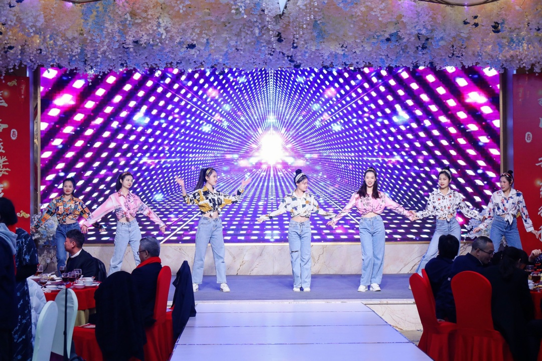 筚路蓝缕度十载，，，，，如日方升新征程|J9集团科技2022年度优异表扬仪式圆满竣事